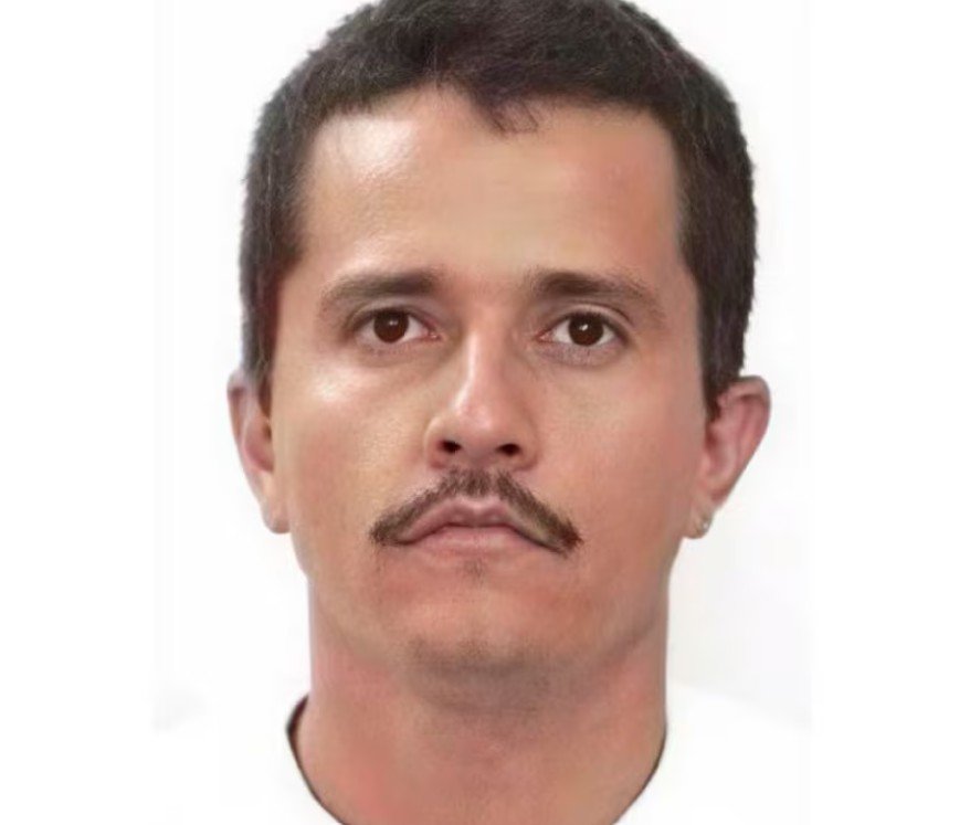 The Avocado Boy Who Became the Most Wanted Man in Mexico